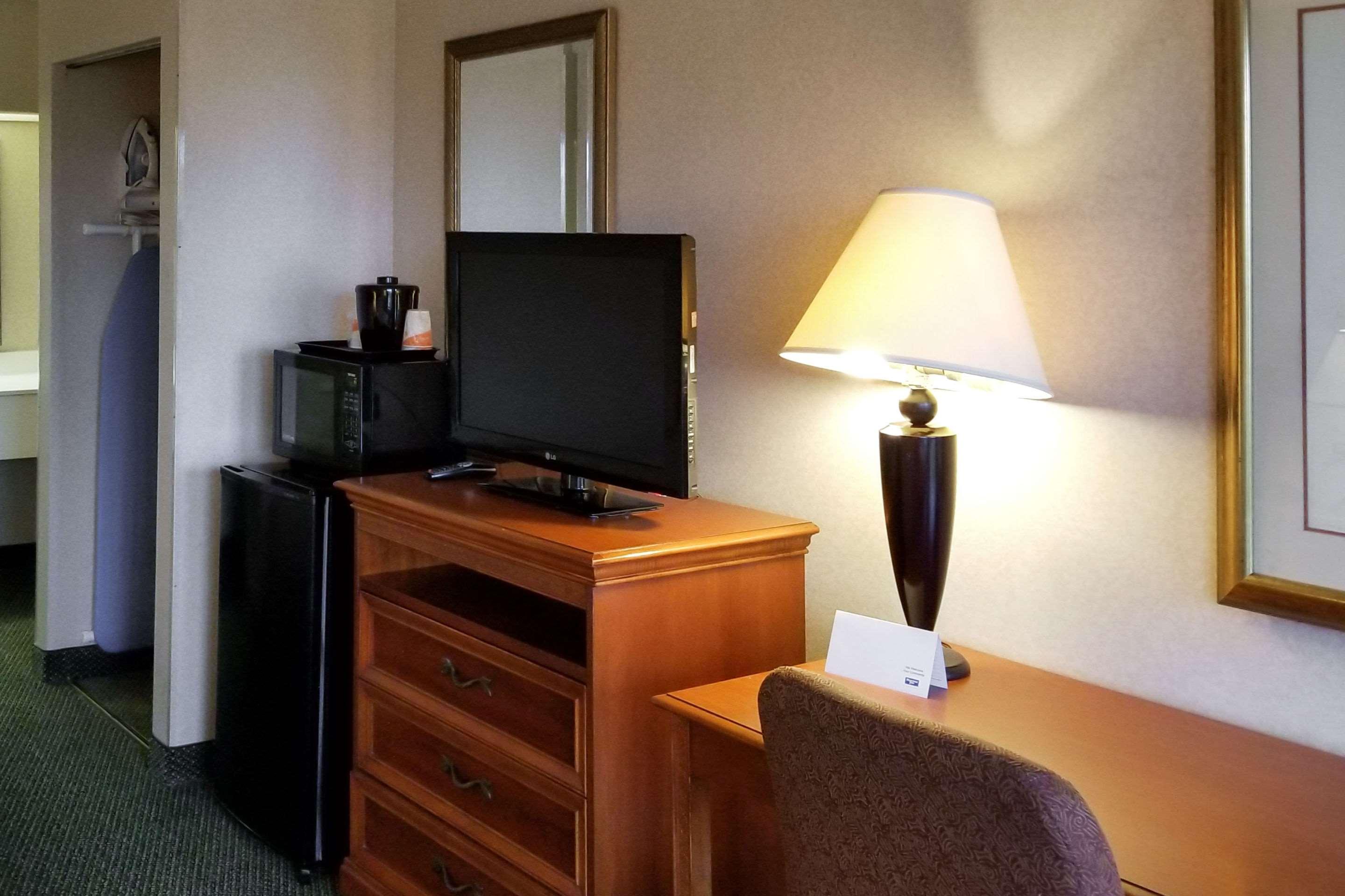 Clarion Inn&Suites Florence Exterior foto